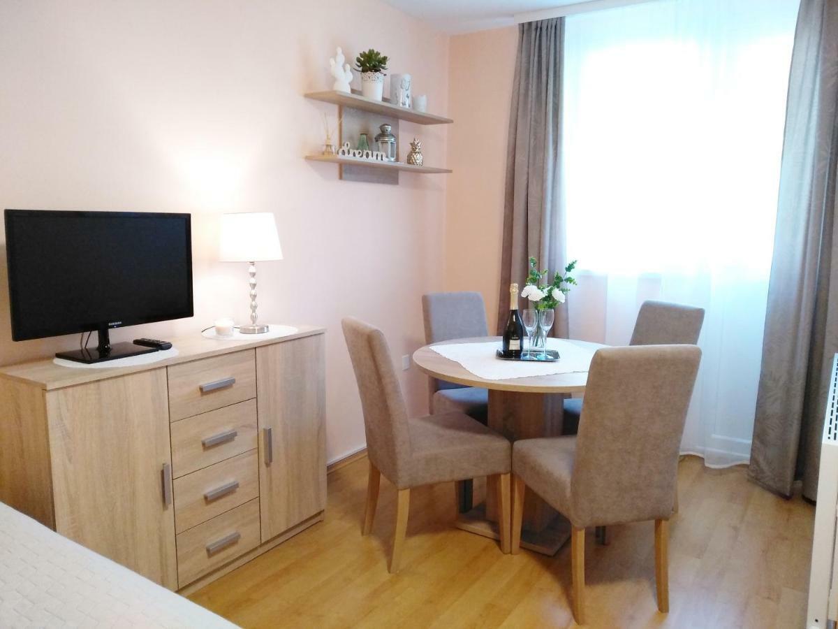 Sunray Studio Apartment Zagreb Exterior foto